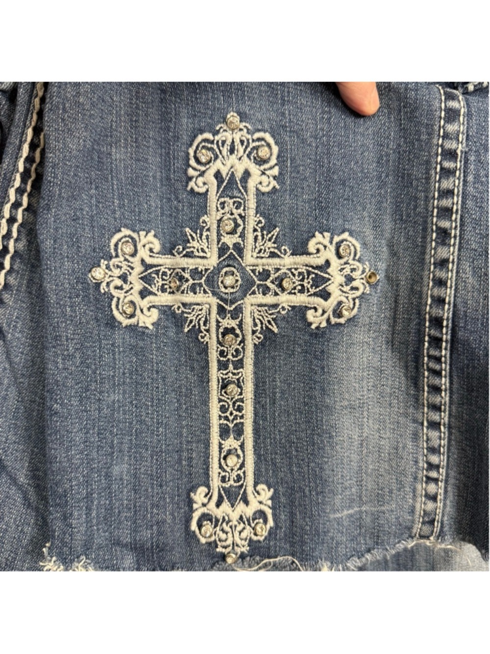Cowgirl Tuff Victory White Cross Embroidered Bootcut Jeans 33x37 - Picture 7 of 9